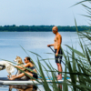 Vanausbau-Vanlife-Sprinterausbau-Wohnmobil-Selbstausbau-Deutsch-Anleitung-Van_Tusky-Groß-Wittensee-Schleswig-Holstein-Strand-Vanlife-Siren-Sup-Surfing